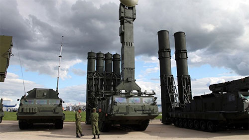 sistema de defensa antiaérea S-300 Rusia despliega sistema de misiles en Siria
